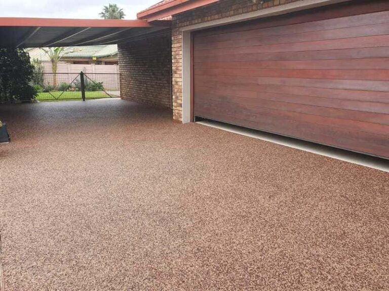 pebble-paving-drivers-garages1