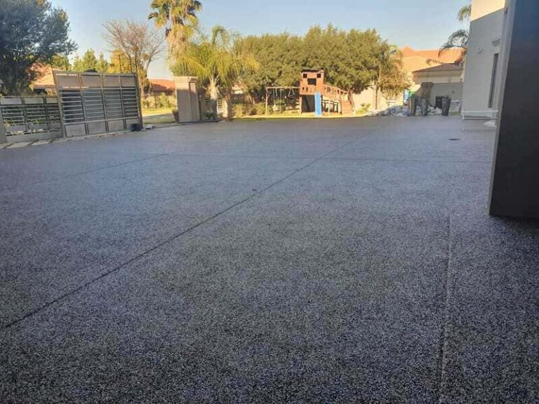 pebble-paving-drivers-garages1