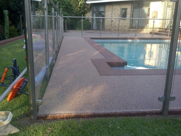 swimming pools pebble paving 1412421