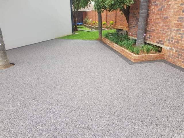 verandah paving and courtyards pebble paving 123131